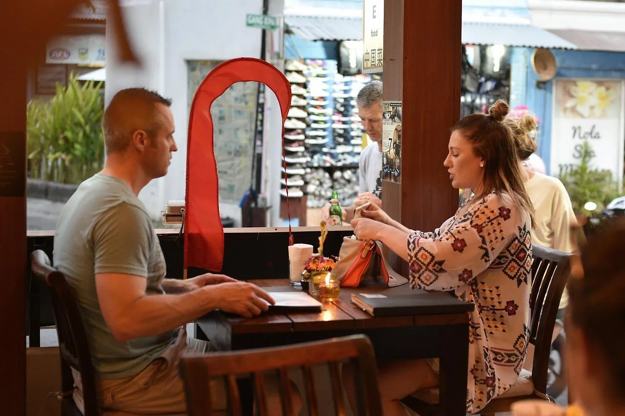 הוילה The Oasis Retreat Seminyak וילה סמיניאק