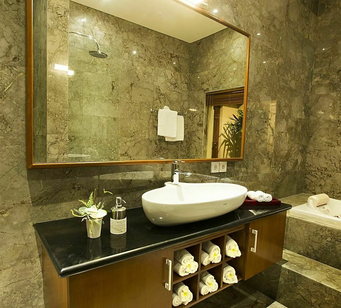 הוילה The Oasis Retreat Seminyak 0*, סמיניאק אינדונזיה